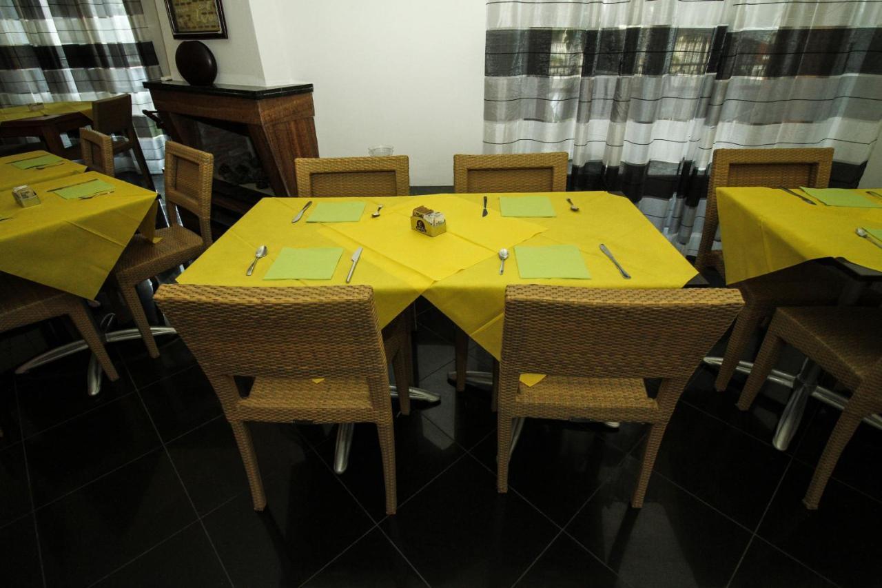 SantʼAntìoco Hotel I Colori מראה חיצוני תמונה