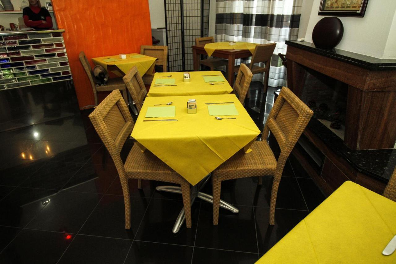 SantʼAntìoco Hotel I Colori מראה חיצוני תמונה