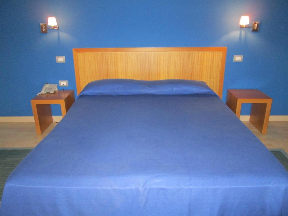 SantʼAntìoco Hotel I Colori מראה חיצוני תמונה