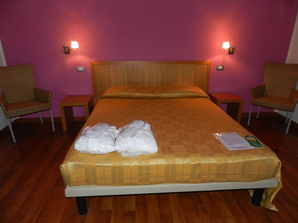 SantʼAntìoco Hotel I Colori מראה חיצוני תמונה