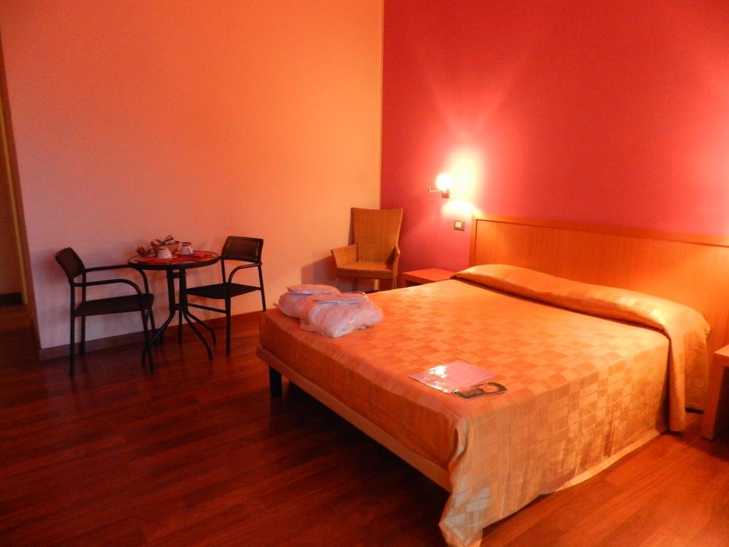 SantʼAntìoco Hotel I Colori מראה חיצוני תמונה