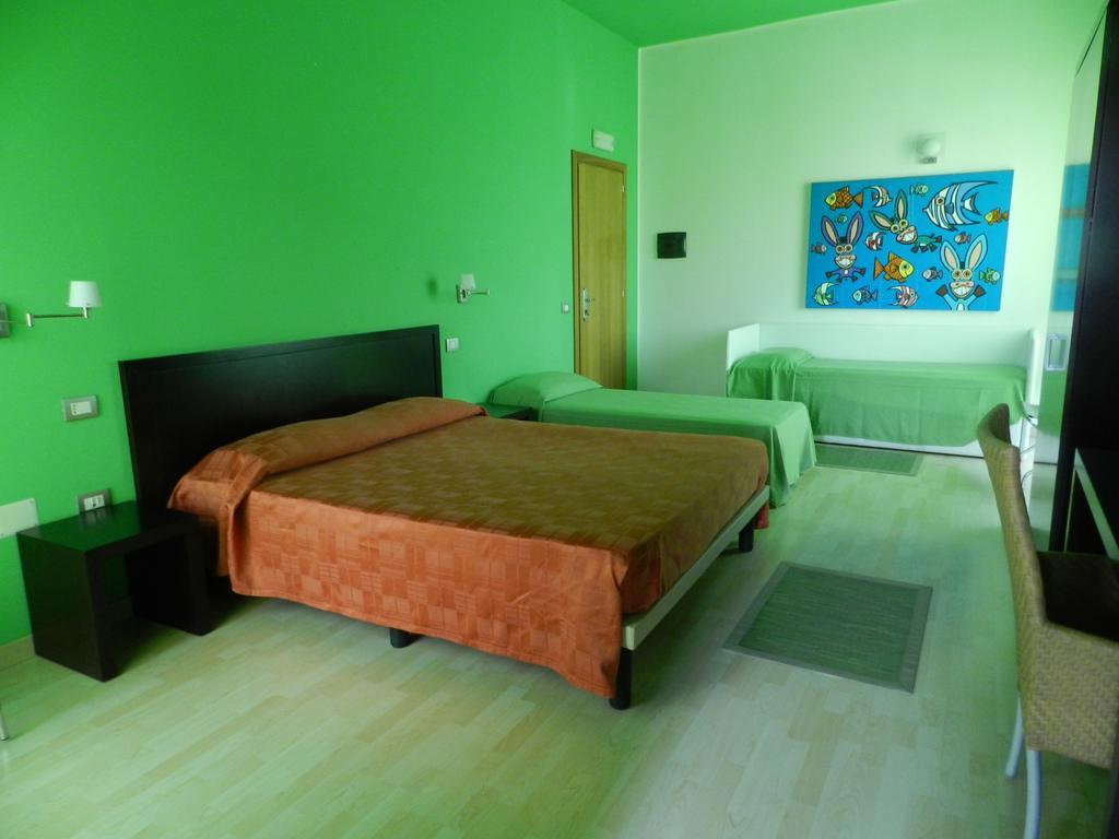 SantʼAntìoco Hotel I Colori מראה חיצוני תמונה
