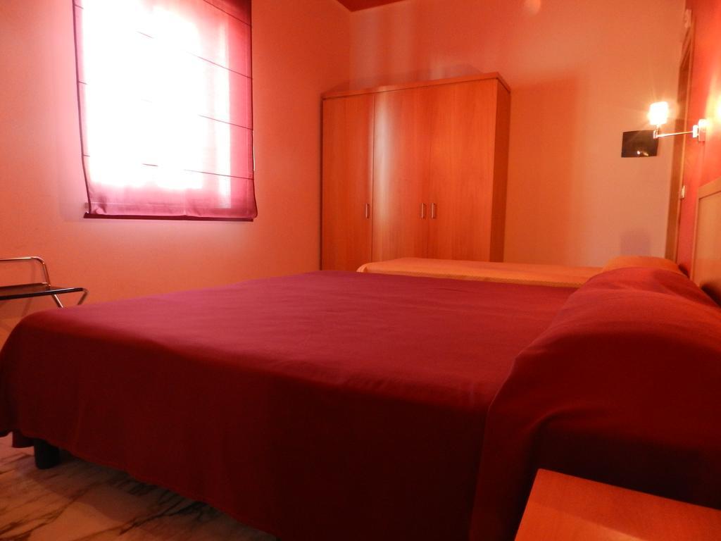 SantʼAntìoco Hotel I Colori מראה חיצוני תמונה