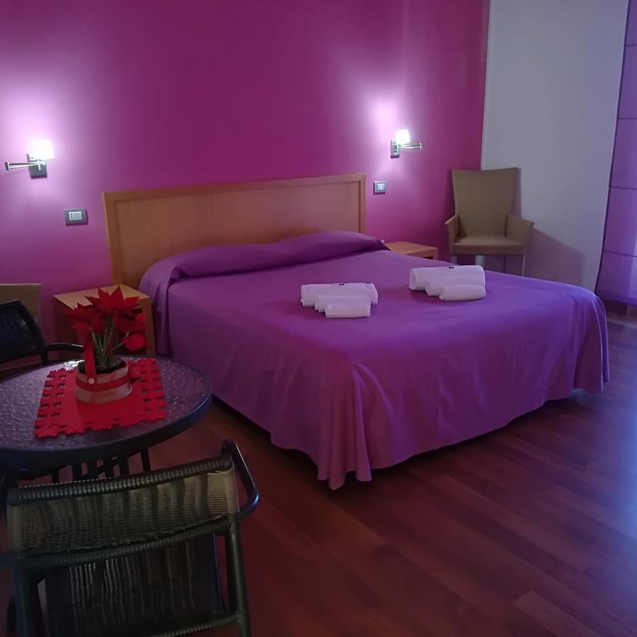SantʼAntìoco Hotel I Colori מראה חיצוני תמונה