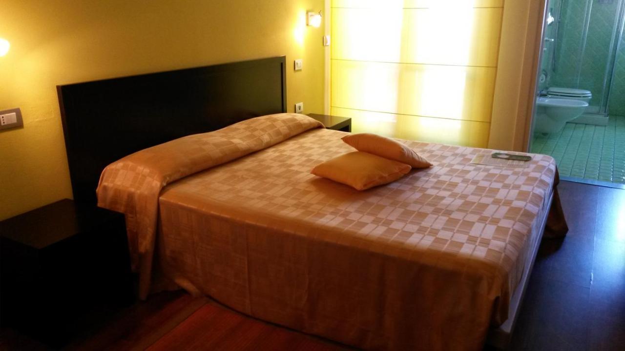 SantʼAntìoco Hotel I Colori מראה חיצוני תמונה